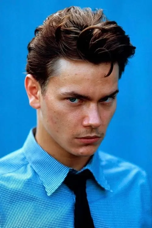 river-phoenix-ngoi-sao-bang-di-san-dien-anh-bat-tu